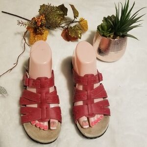 Crof Barrow  sandals shoes for women size 7